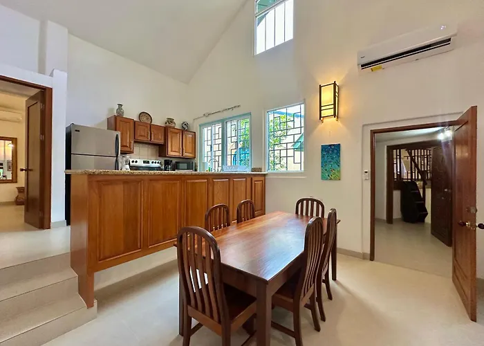 Casa Luna Tamarindo
